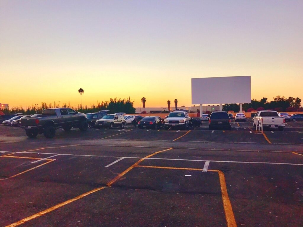 movie theater in paramount california